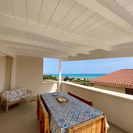 הוילה ריאלמונטה La Terrazza Di Nonna Maria מראה חיצוני תמונה
