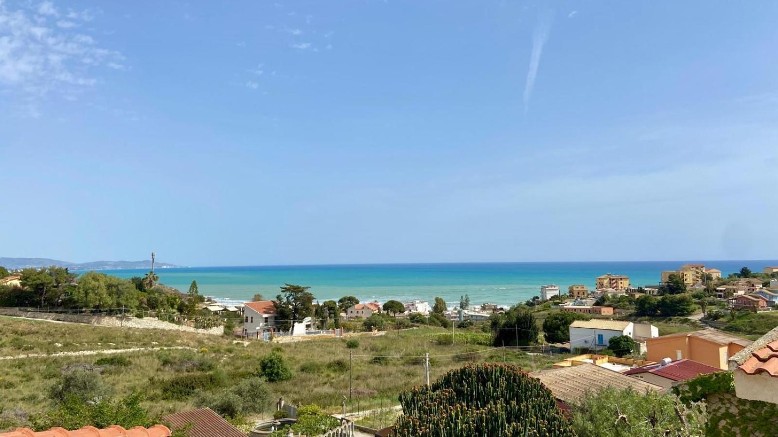 הוילה ריאלמונטה La Terrazza Di Nonna Maria מראה חיצוני תמונה
